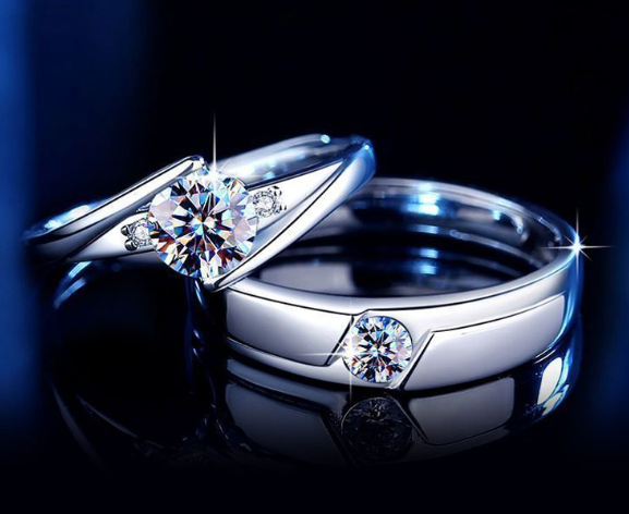 【Gold + Platinum】 1 Carat Six Nail Moissanite Diamond Ring