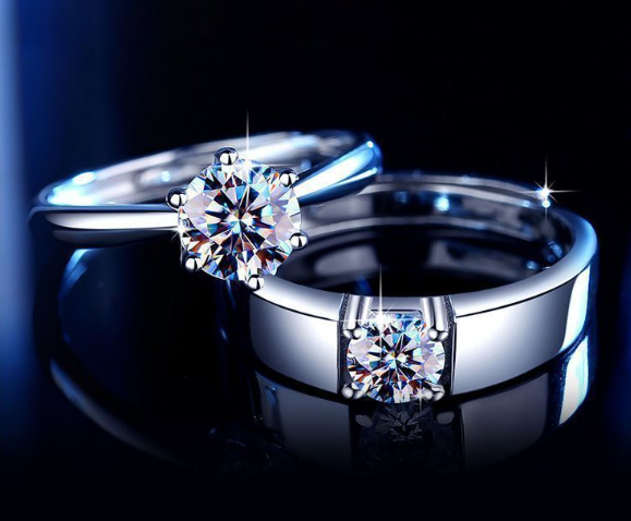 【Gold + Platinum】 1 Carat Six Nail Moissanite Diamond Ring
